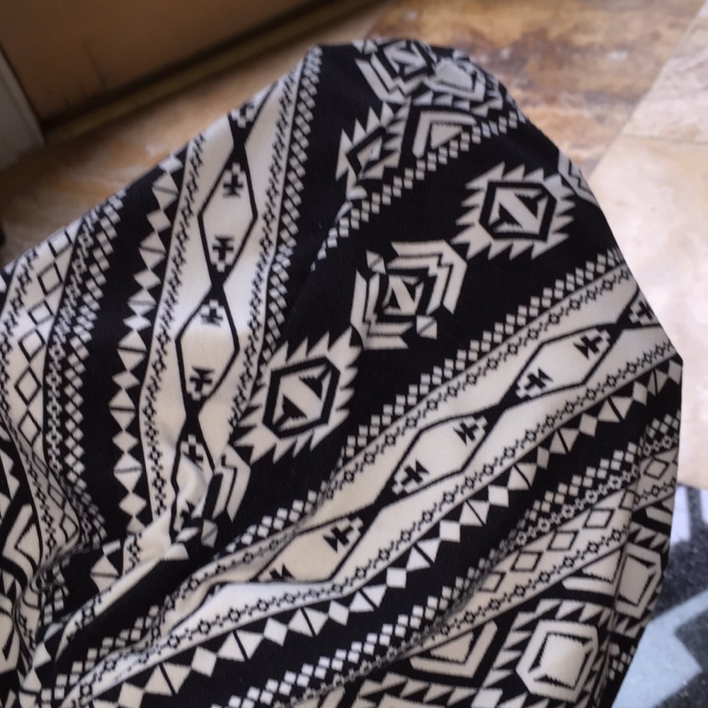 Supersoft Superstretchy Vertical Pattern Flare Leg - image 7